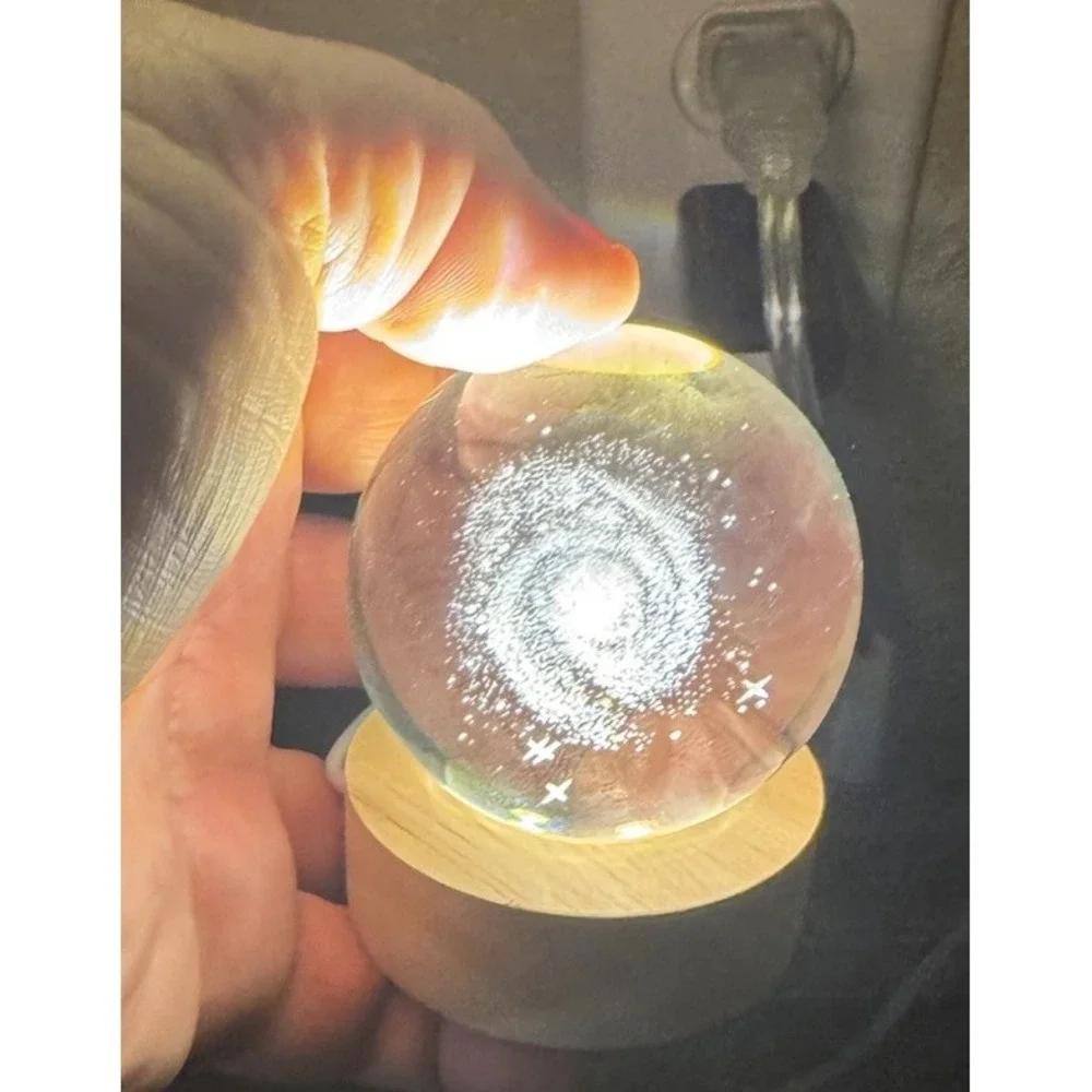 3D Galaxy Crystal Ball Lamp LED and‎ Wooden Base Night Light